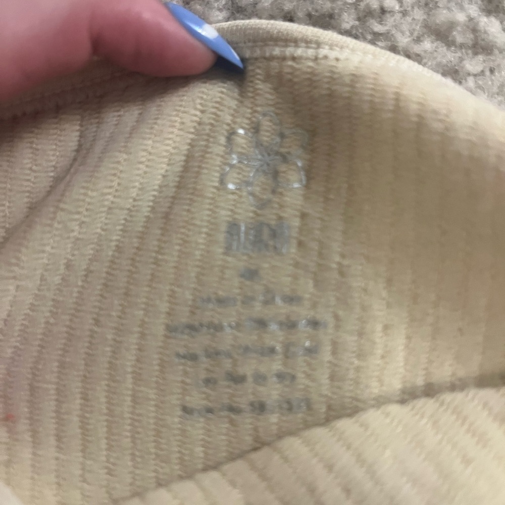 Cream Ribbed Bodysuit - Picture 4 of 4